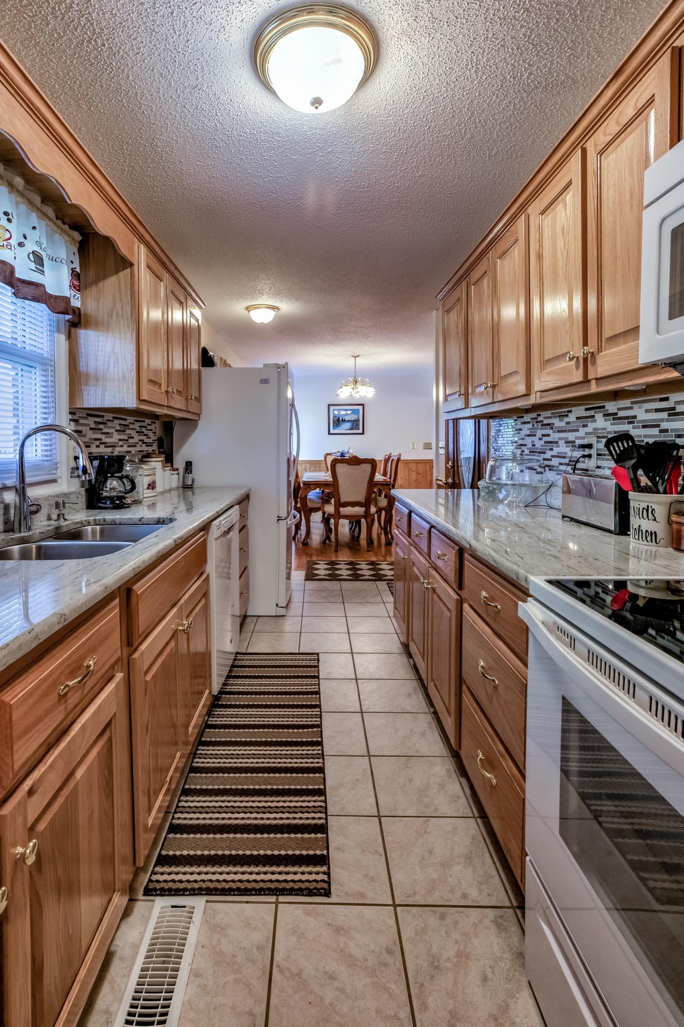 291 McCarty Road La Follette, TN 37766 - Photo 2 of 32 291 McCarty Rd-9 (1)