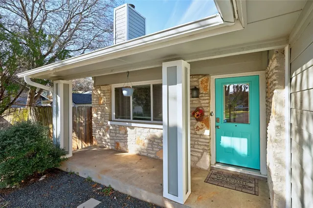 a view of a entryway door of the house