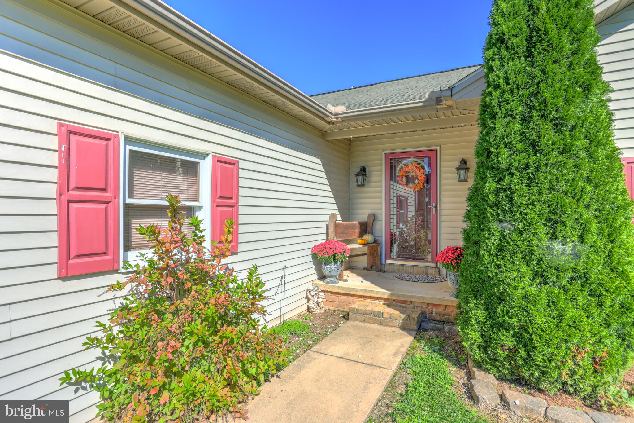 3531 Wyngate Road Dover, PA 17315 - Photo 3 of 33 Gallery Image 3