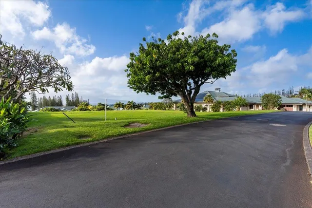 $1,895,000 | 230 Crestview Road, Unit 15, Lahaina, HI 96761