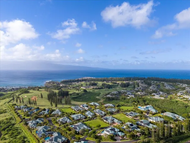 $1,895,000 | 230 Crestview Road, Unit 15, Lahaina, HI 96761
