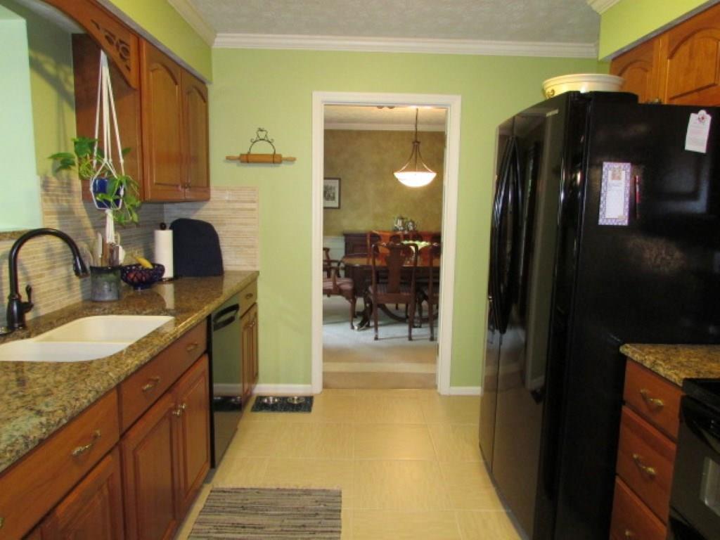 730 Linmuth Drive West Springfield, OH 45503 - Photo 14 of 58