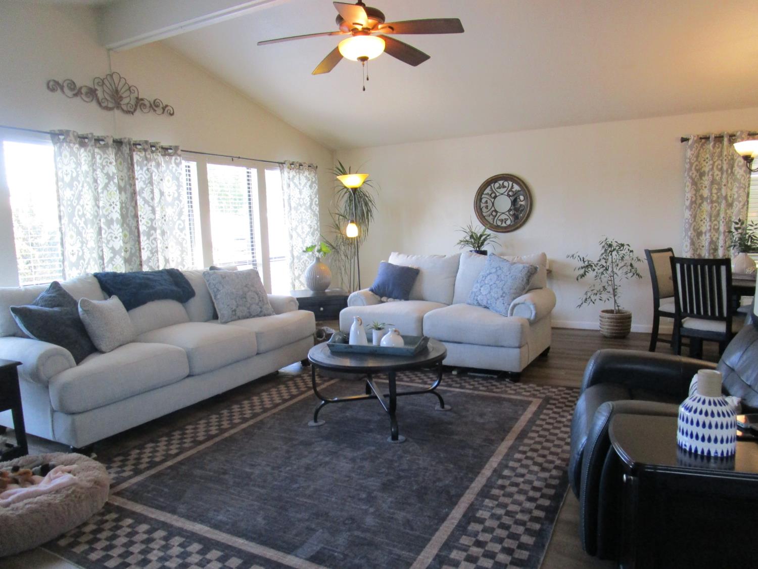 1500 Held Drive, Unit 94 Modesto, CA 95355 - Photo 3 of 32 Spacious Livingroom