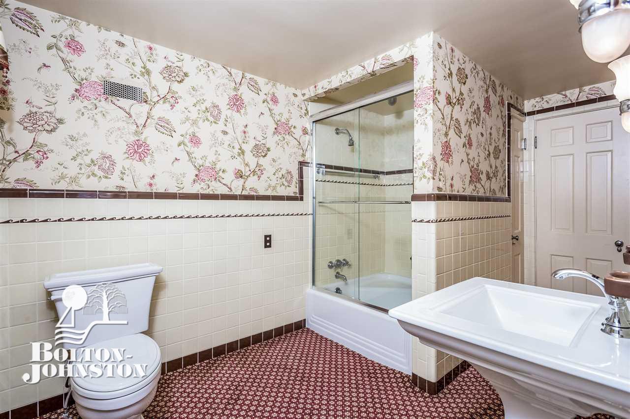 1103 Devonshire Road Grosse Pointe Park, MI 48230 - Photo 33 of 61