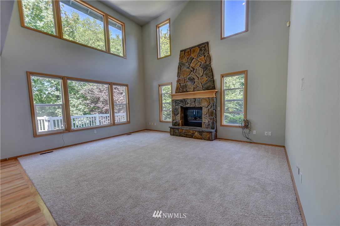 3402 Northeast 23rd Place Renton, WA 98056 - Photo 11 of 24 Gallery Image 11