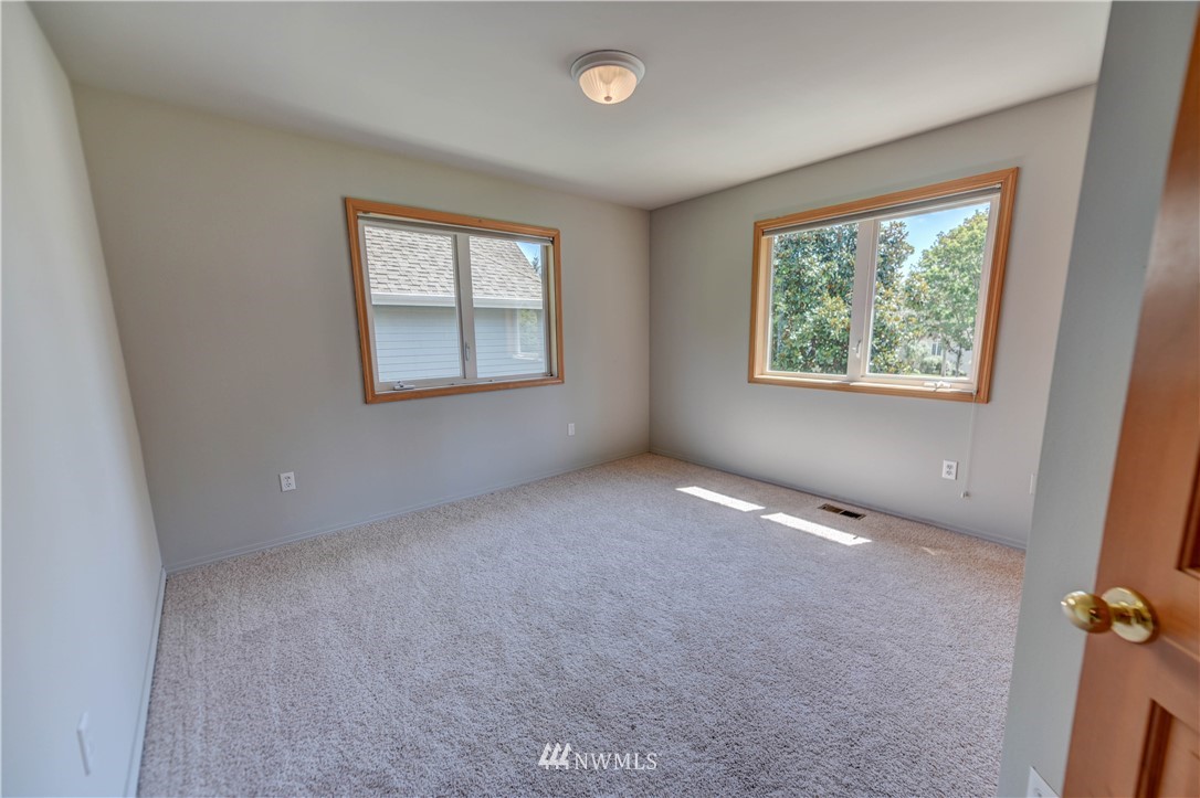 3402 Northeast 23rd Place Renton, WA 98056 - Photo 21 of 24 Gallery Image 21