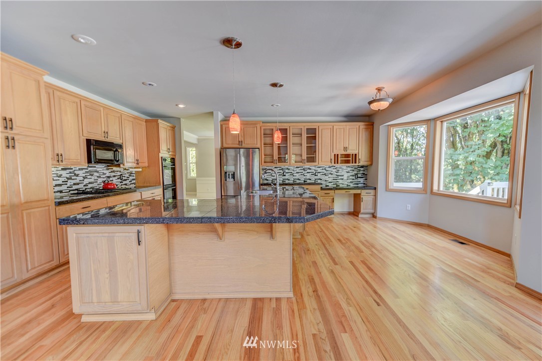 3402 Northeast 23rd Place Renton, WA 98056 - Photo 8 of 24 Gallery Image 8