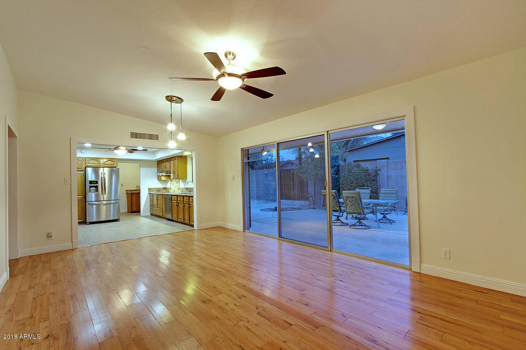 1510 West Ruth Avenue Phoenix, AZ 85021 - Photo 11 of 31 Family Room Adjacent to Kitchen