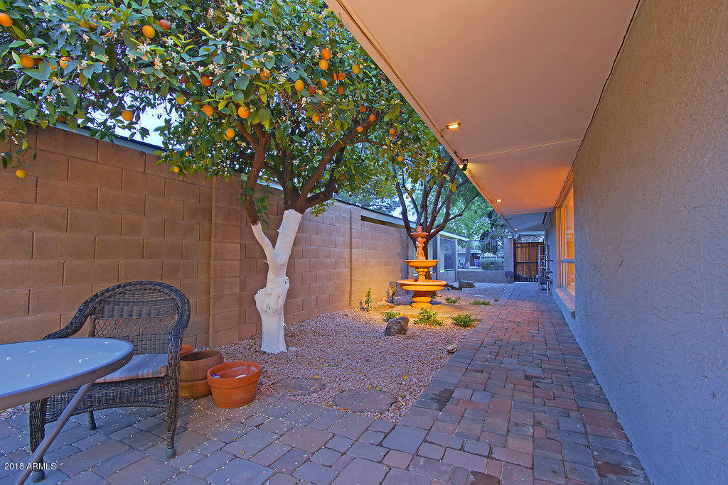 1510 West Ruth Avenue Phoenix, AZ 85021 - Photo 23 of 31 Pavered Side Yard Walkway