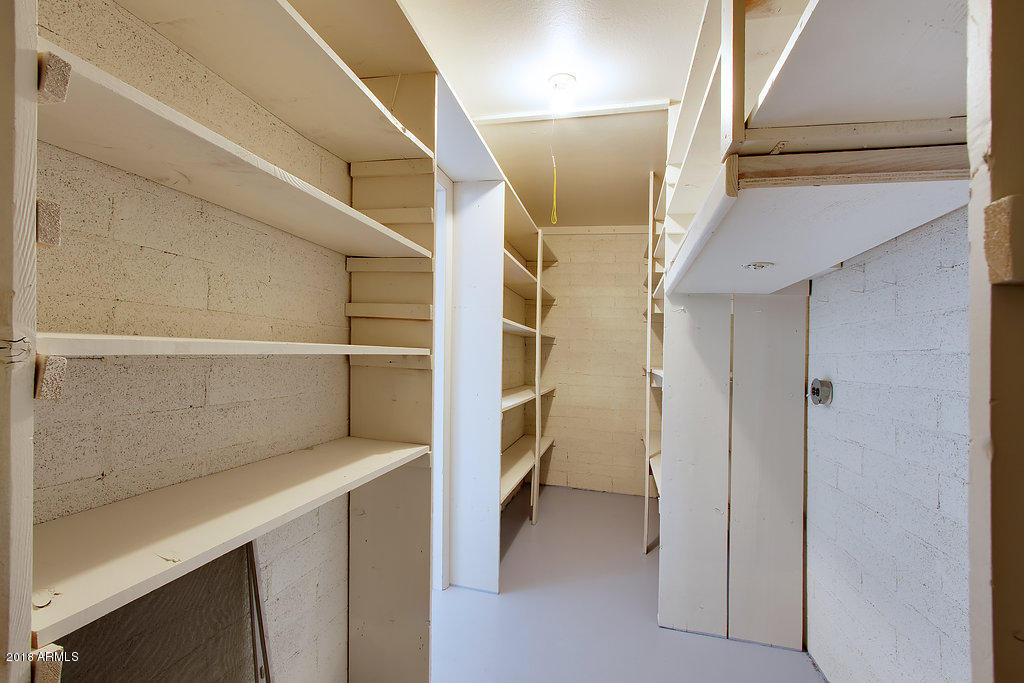 1510 West Ruth Avenue Phoenix, AZ 85021 - Photo 27 of 31 Loads of Storage
