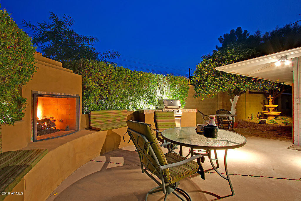 1510 West Ruth Avenue Phoenix, AZ 85021 - Photo 7 of 31 Seating for Friends too