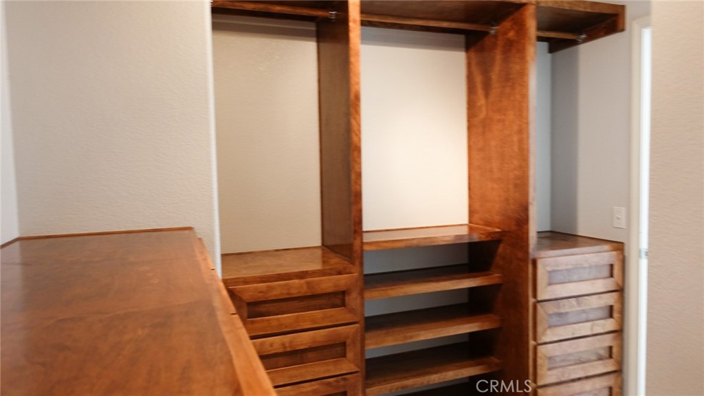 33953 Lily Road Yucaipa, CA 92399 - Photo 20 of 38 a view of walk in closet