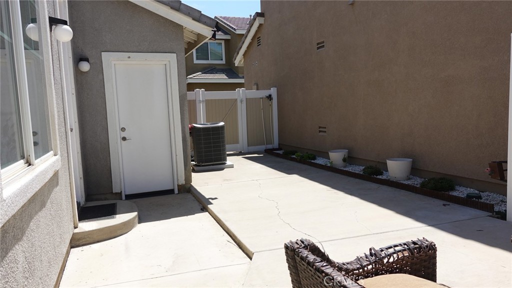 33953 Lily Road Yucaipa, CA 92399 - Photo 27 of 38