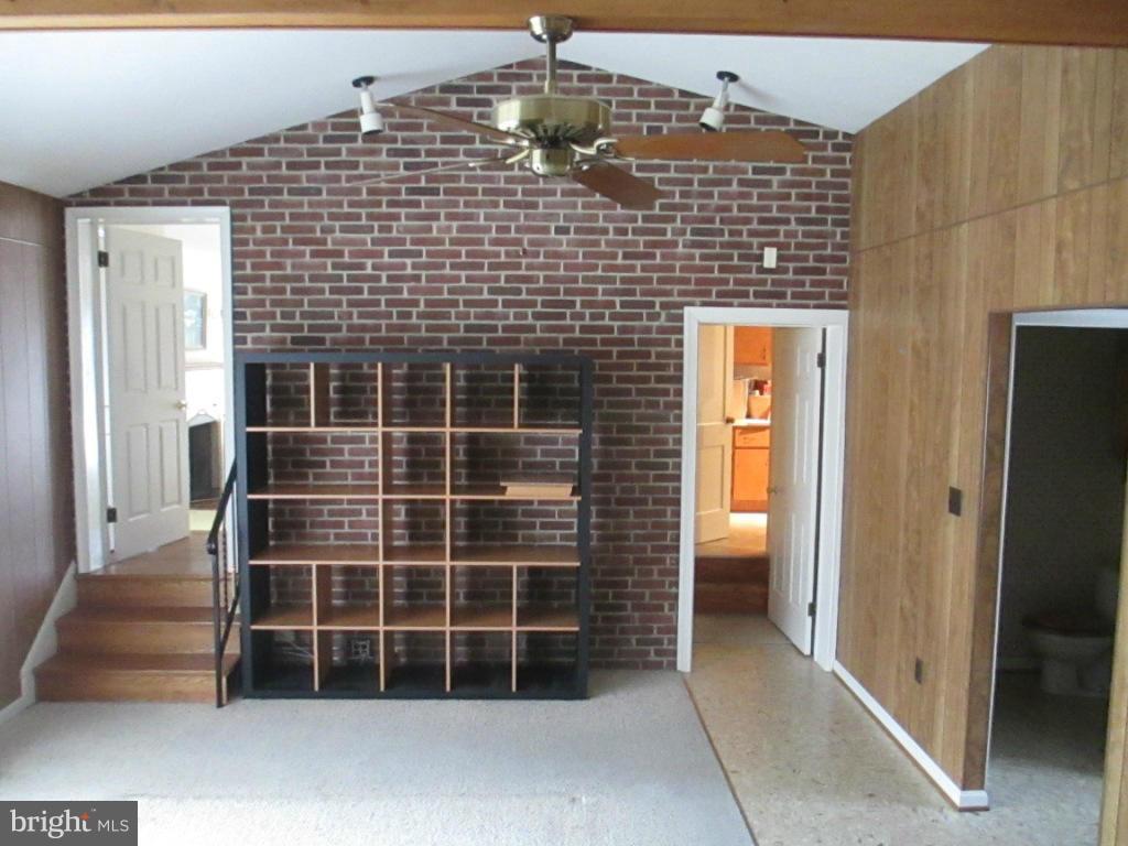 502 Holden Road Towson, MD 21286 - Photo 13 of 29 Family Room