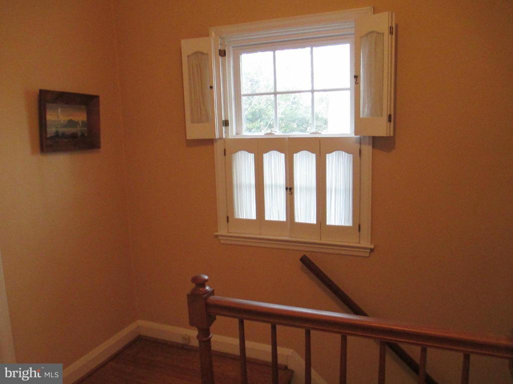 502 Holden Road Towson, MD 21286 - Photo 23 of 29 Interior (General)