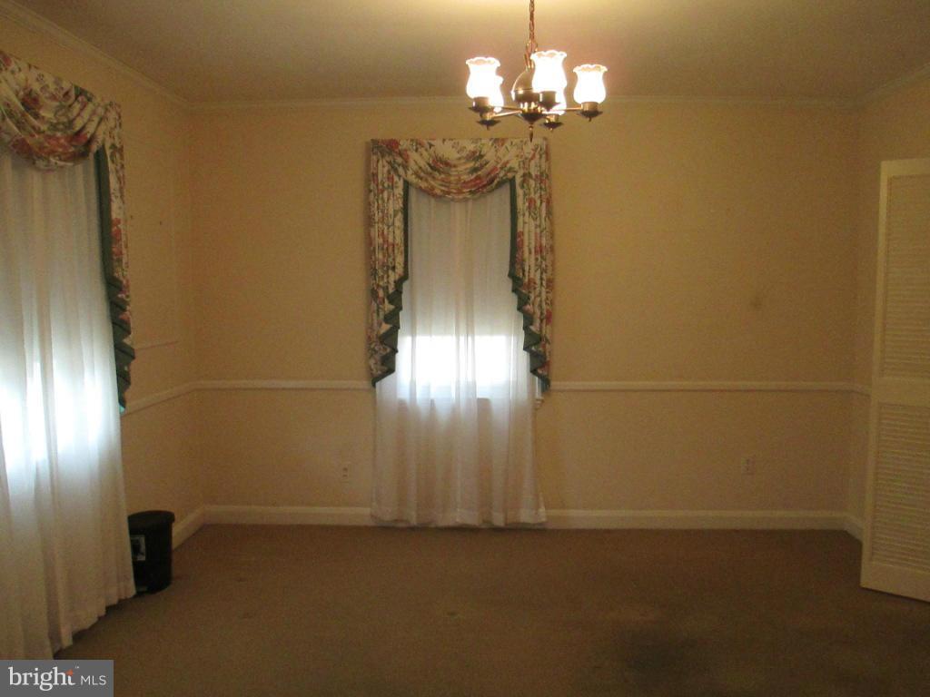 502 Holden Road Towson, MD 21286 - Photo 6 of 29 Dining Room
