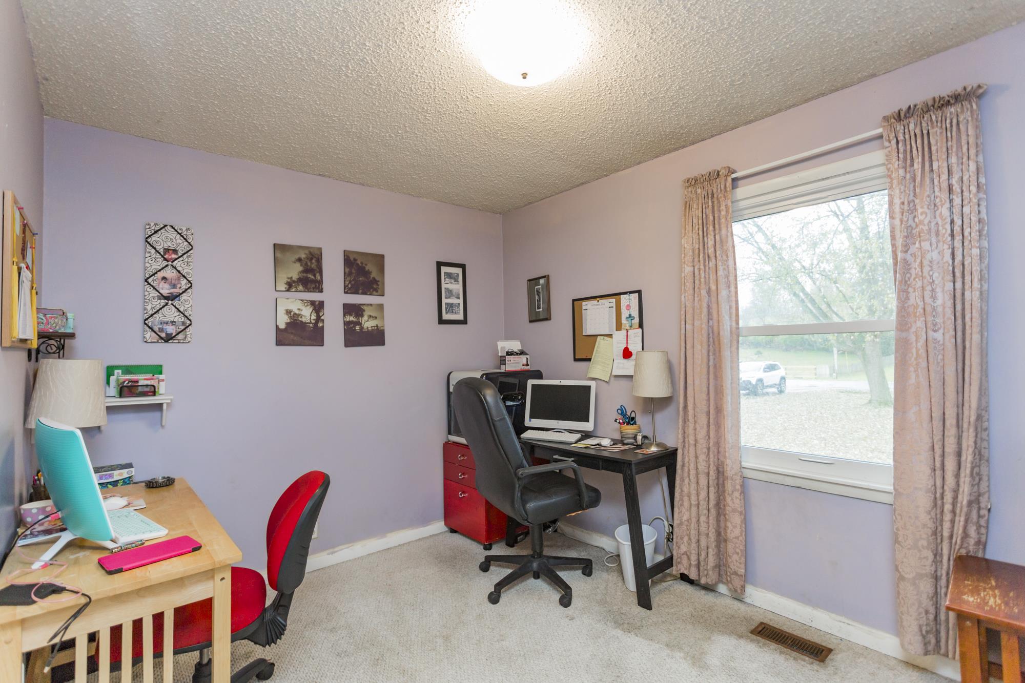 104 Valley Drive Springfield, TN 37172 - Photo 8 of 13 Guest room 3 being used as an office.