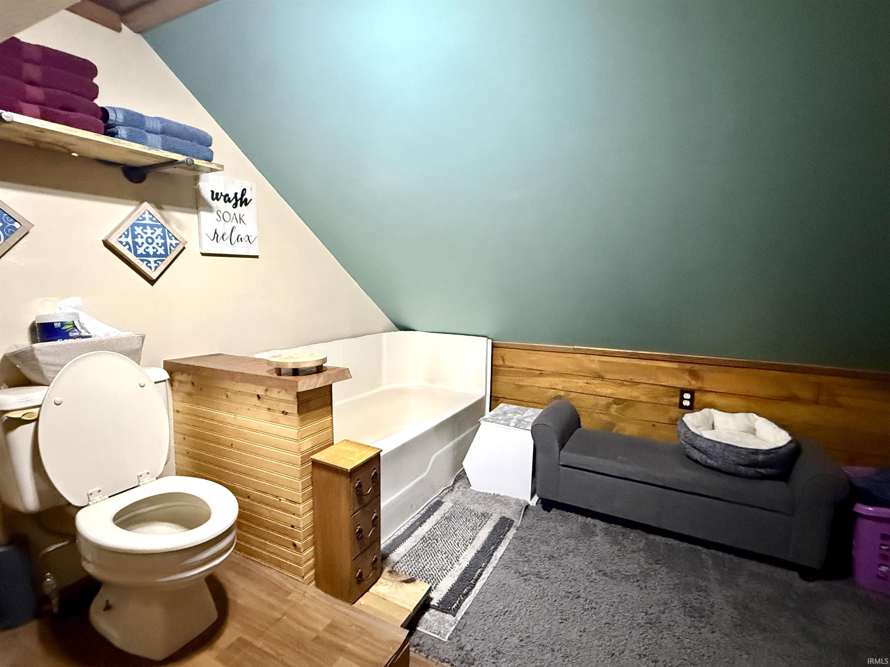 8 Ems R2B Lane Pierceton, IN 46562 - Photo 21 of 36