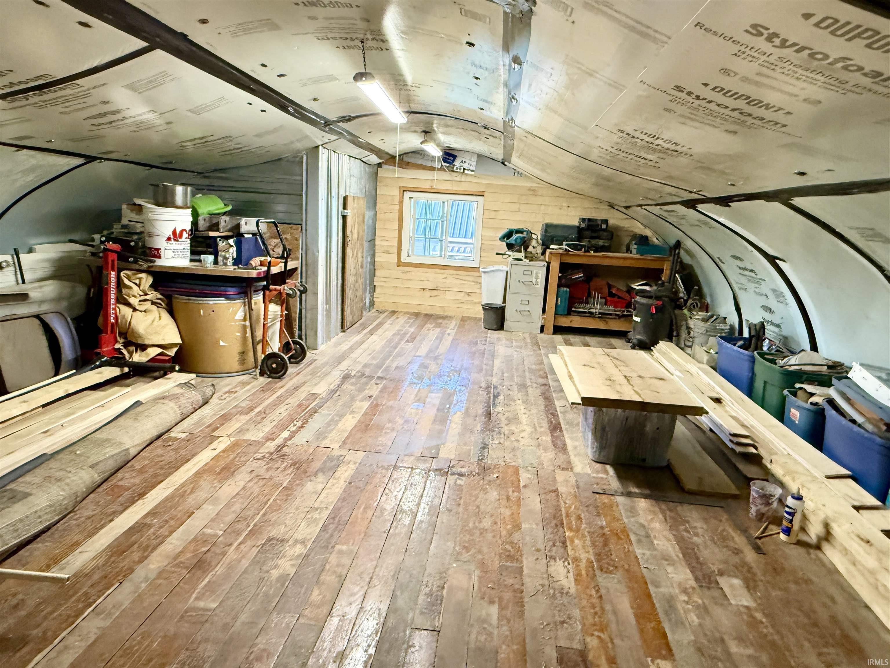 8 Ems R2B Lane Pierceton, IN 46562 - Photo 5 of 36