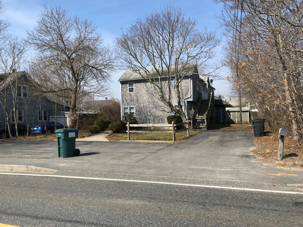 45 Ridgewood Avenue Barnstable, MA 02601 - Photo 2 of 4
