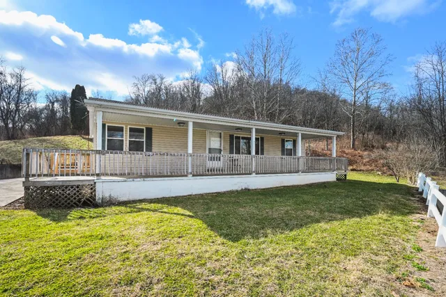 $199,900 | 14797 Highway 156, Patriot, IN 47038