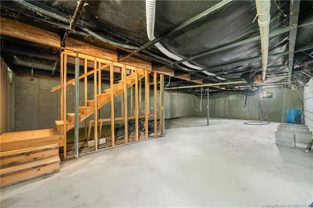 $199,900 | 14797 Highway 156, Patriot, IN 47038