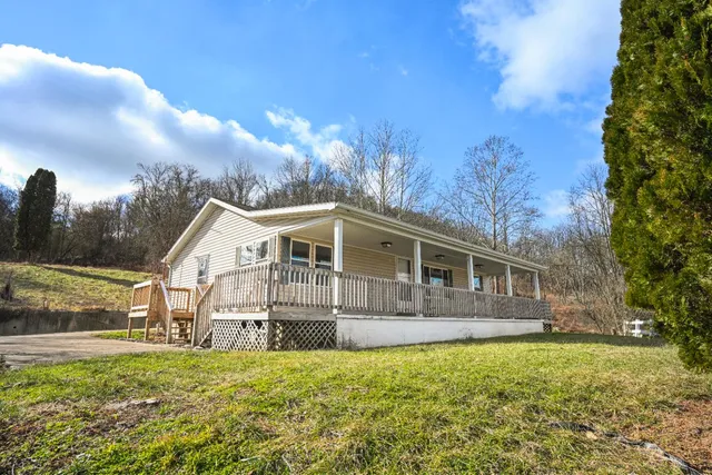 $199,900 | 14797 Highway 156, Patriot, IN 47038