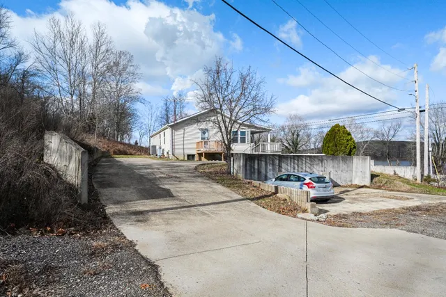 $199,900 | 14797 Highway 156, Patriot, IN 47038