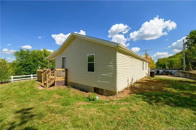 $199,900 | 14797 Highway 156, Patriot, IN 47038