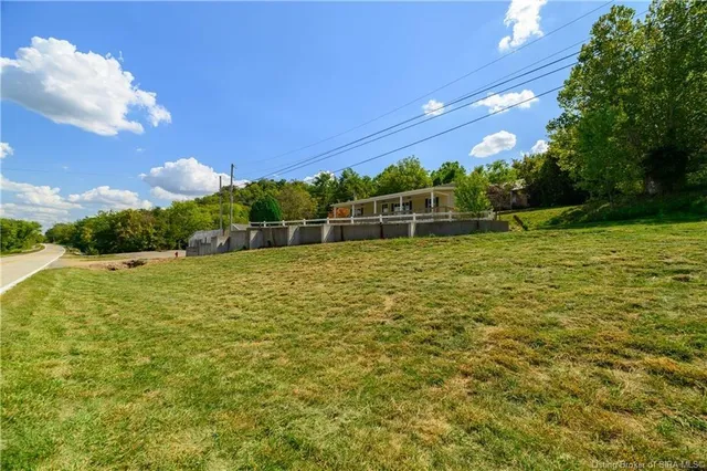 $199,900 | 14797 Highway 156, Patriot, IN 47038