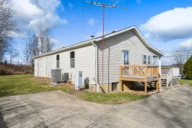 $199,900 | 14797 Highway 156, Patriot, IN 47038