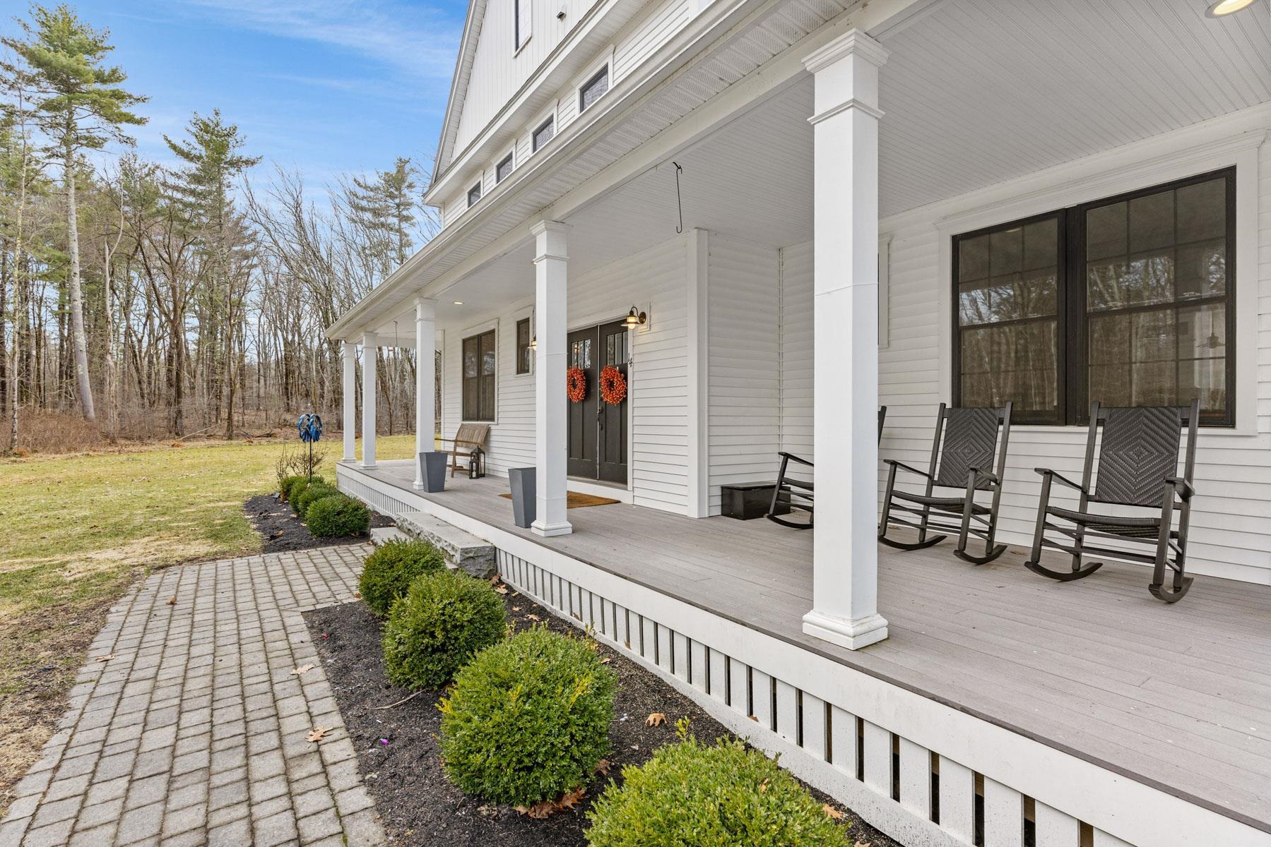 14 Wiggin Way Stratham, NH 03885 - Photo 11 of 55