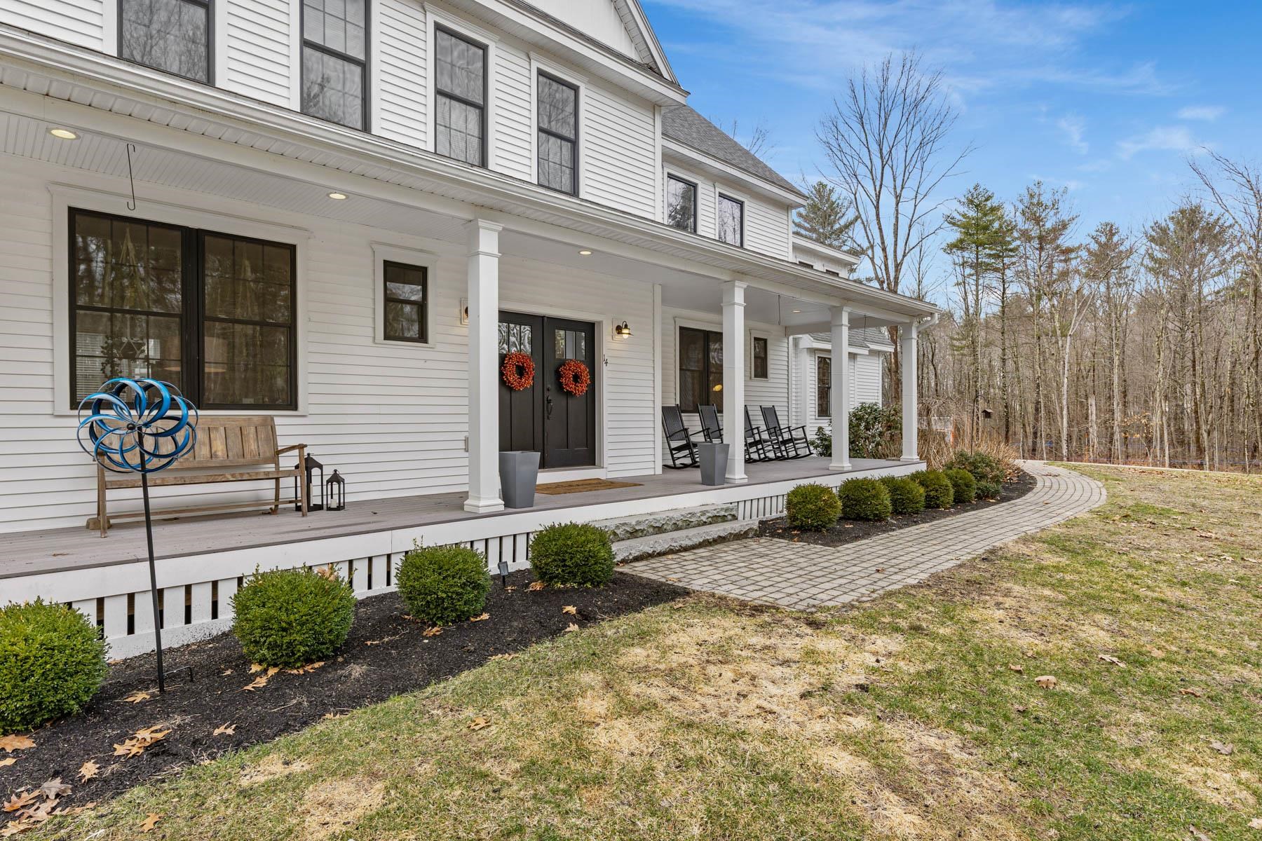 14 Wiggin Way Stratham, NH 03885 - Photo 12 of 55