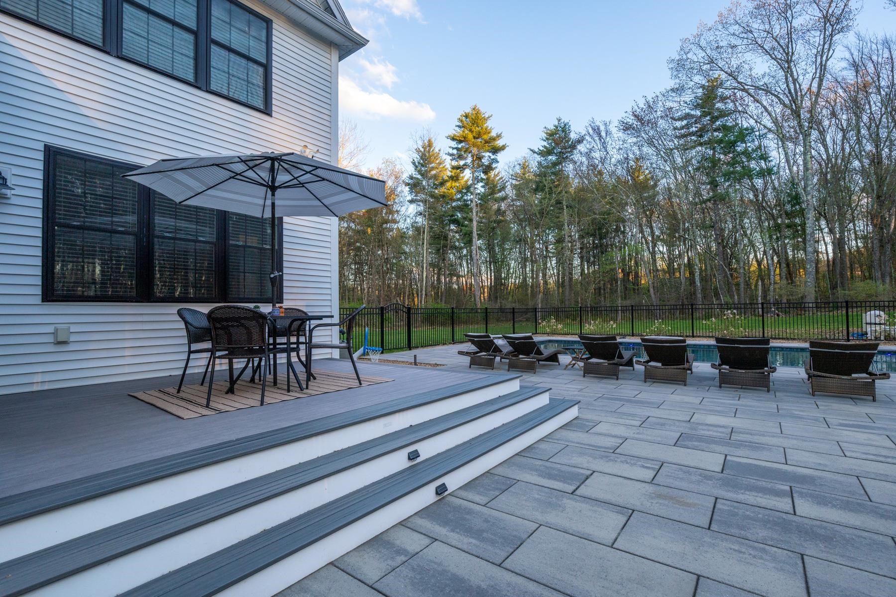 14 Wiggin Way Stratham, NH 03885 - Photo 8 of 55