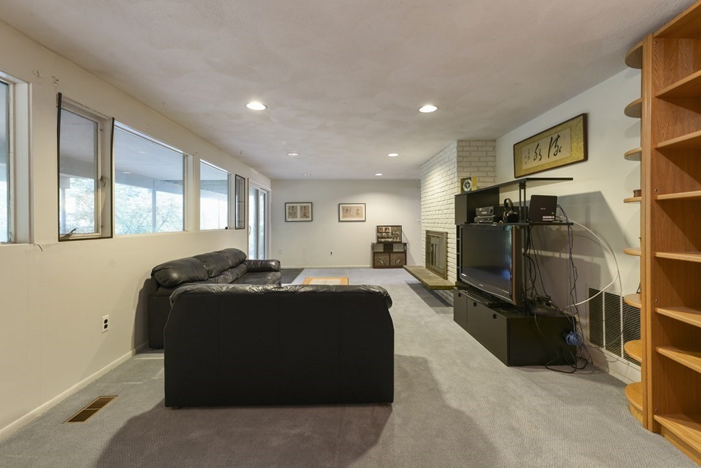 4 Whispering Pine Road Sudbury, MA 01776 - Photo 18 of 28