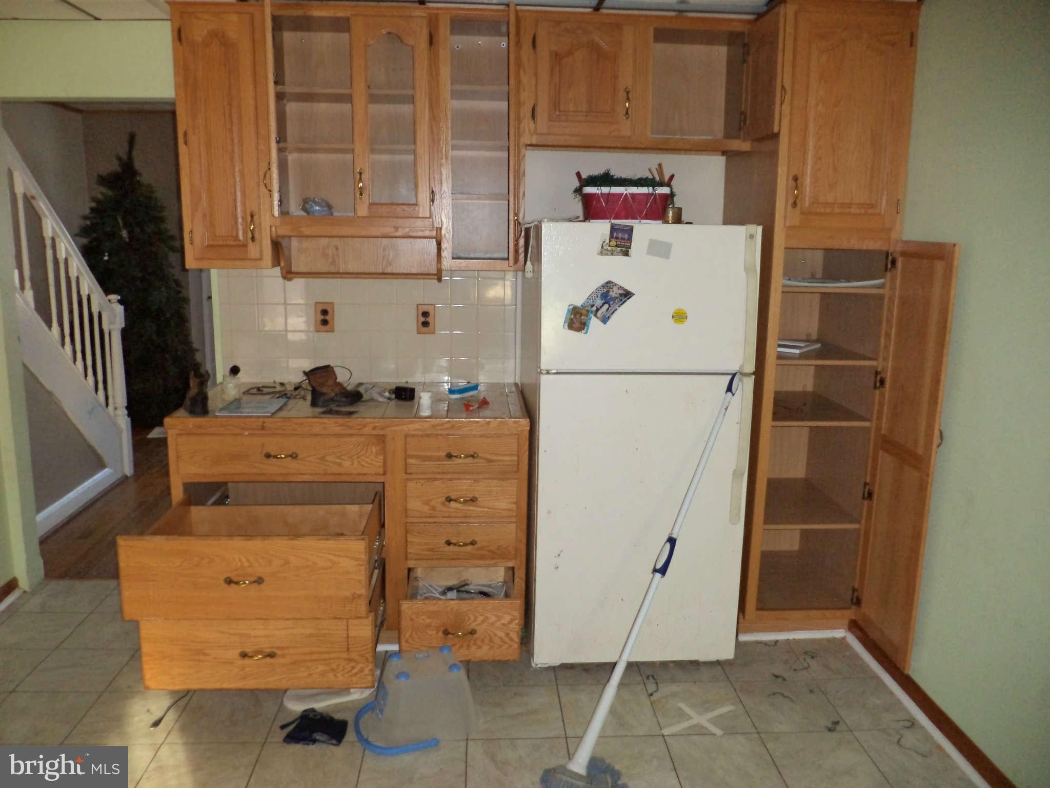 463 Torner Road Baltimore, MD 21221 - Photo 3 of 4 Interior General
