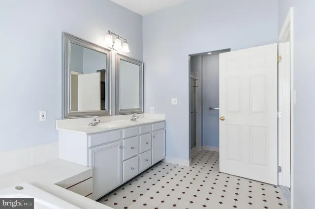 $3,500 | 21369 Sawyer Square, Ashburn, VA 20147