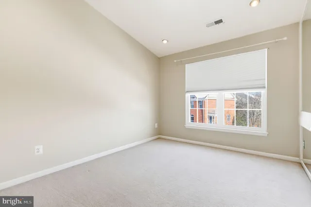 $3,500 | 21369 Sawyer Square, Ashburn, VA 20147