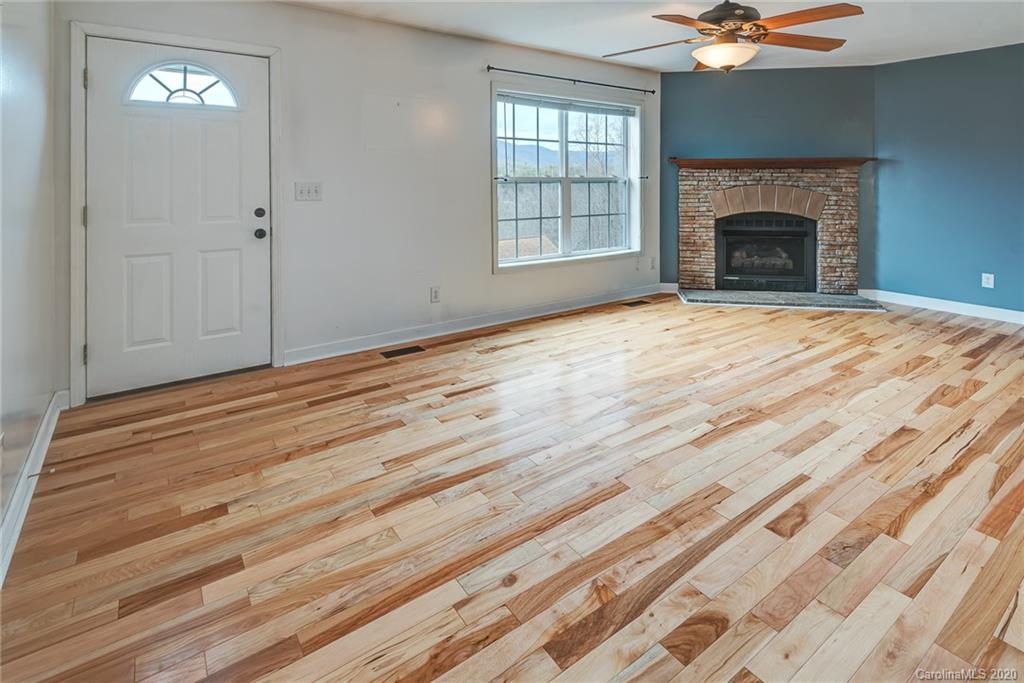 35 Lone Coyote Ridge Fletcher, NC 28732 - Photo 4 of 26 Gallery Image 4