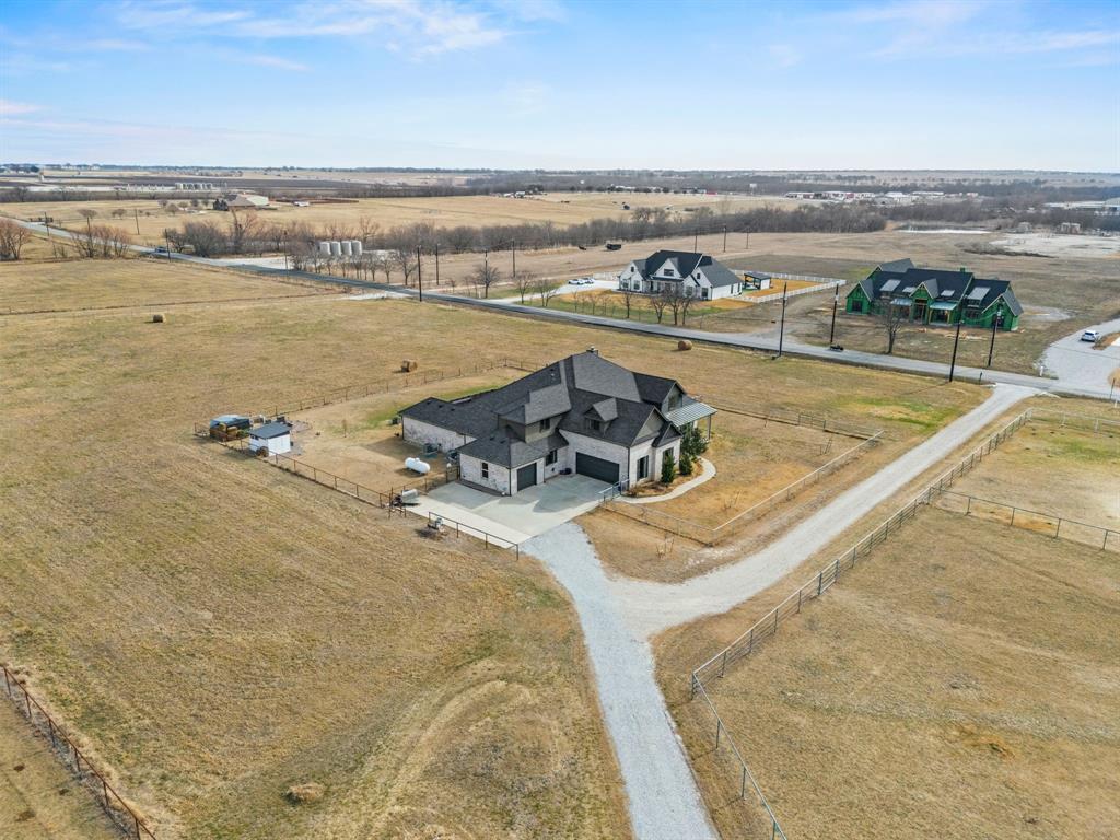 13688 Jackson Road Ponder, TX 76259 - Photo 3 of 20