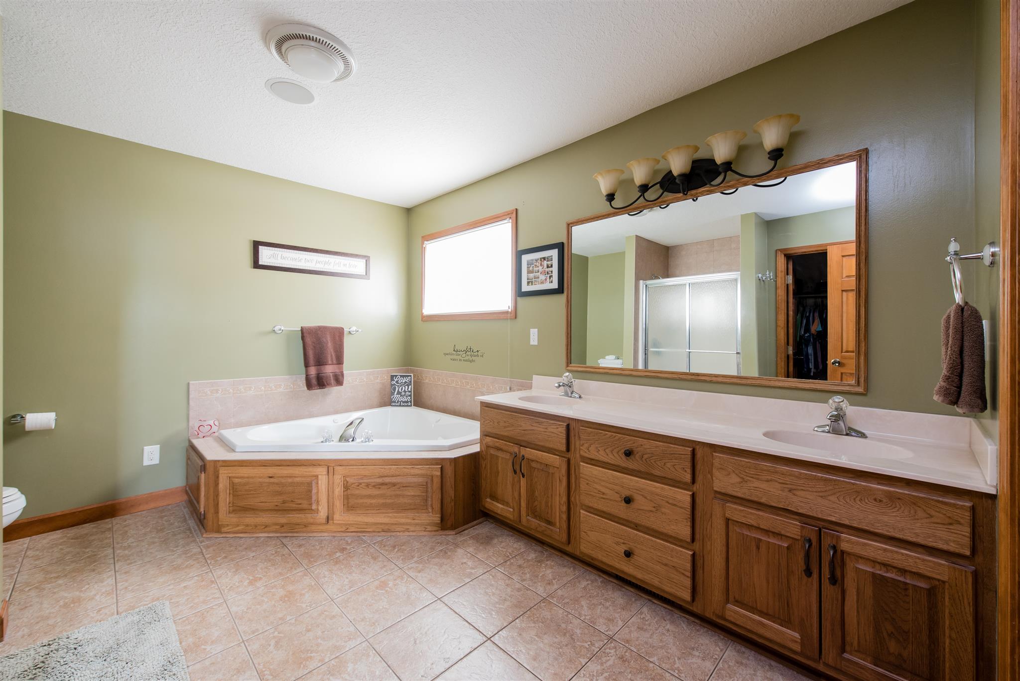 424 Ridge Court Ossian, IN 46777 - Photo 15 of 34 Gallery Image 15