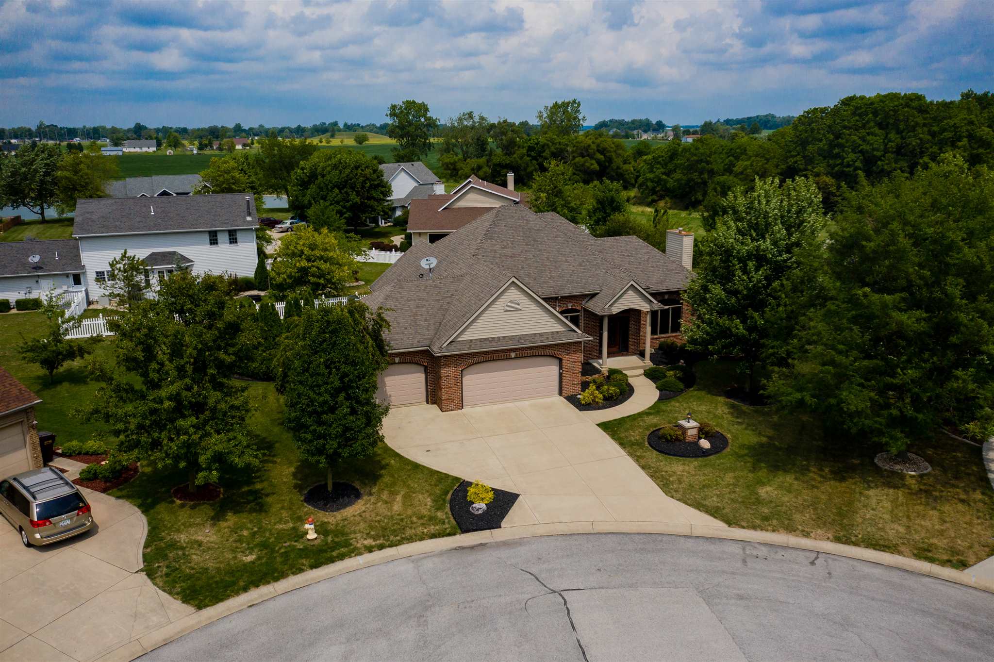 424 Ridge Court Ossian, IN 46777 - Photo 3 of 34 Gallery Image 3