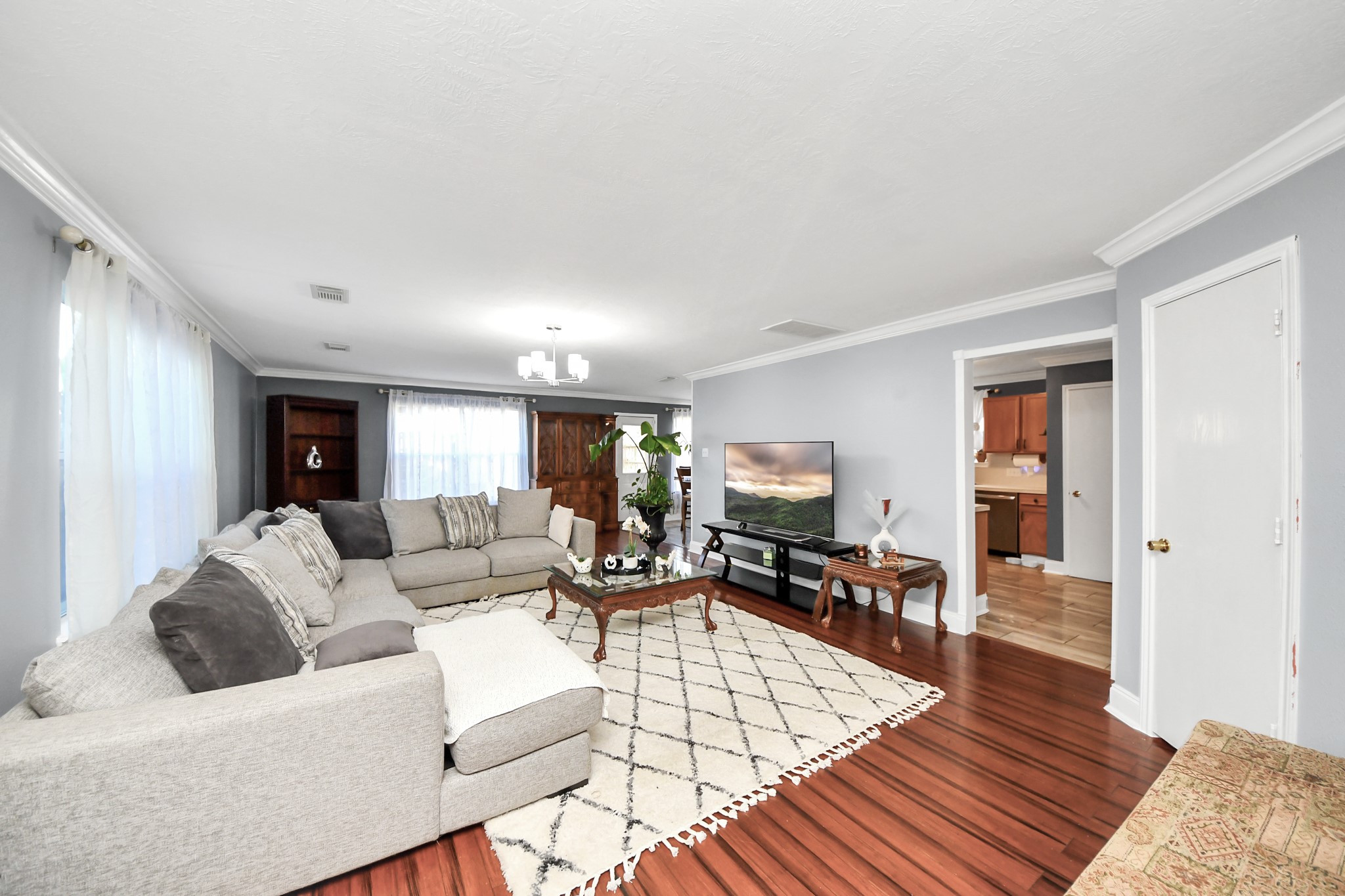 13019 Lindenloch Lane Houston, TX 77085 - Photo 5 of 25