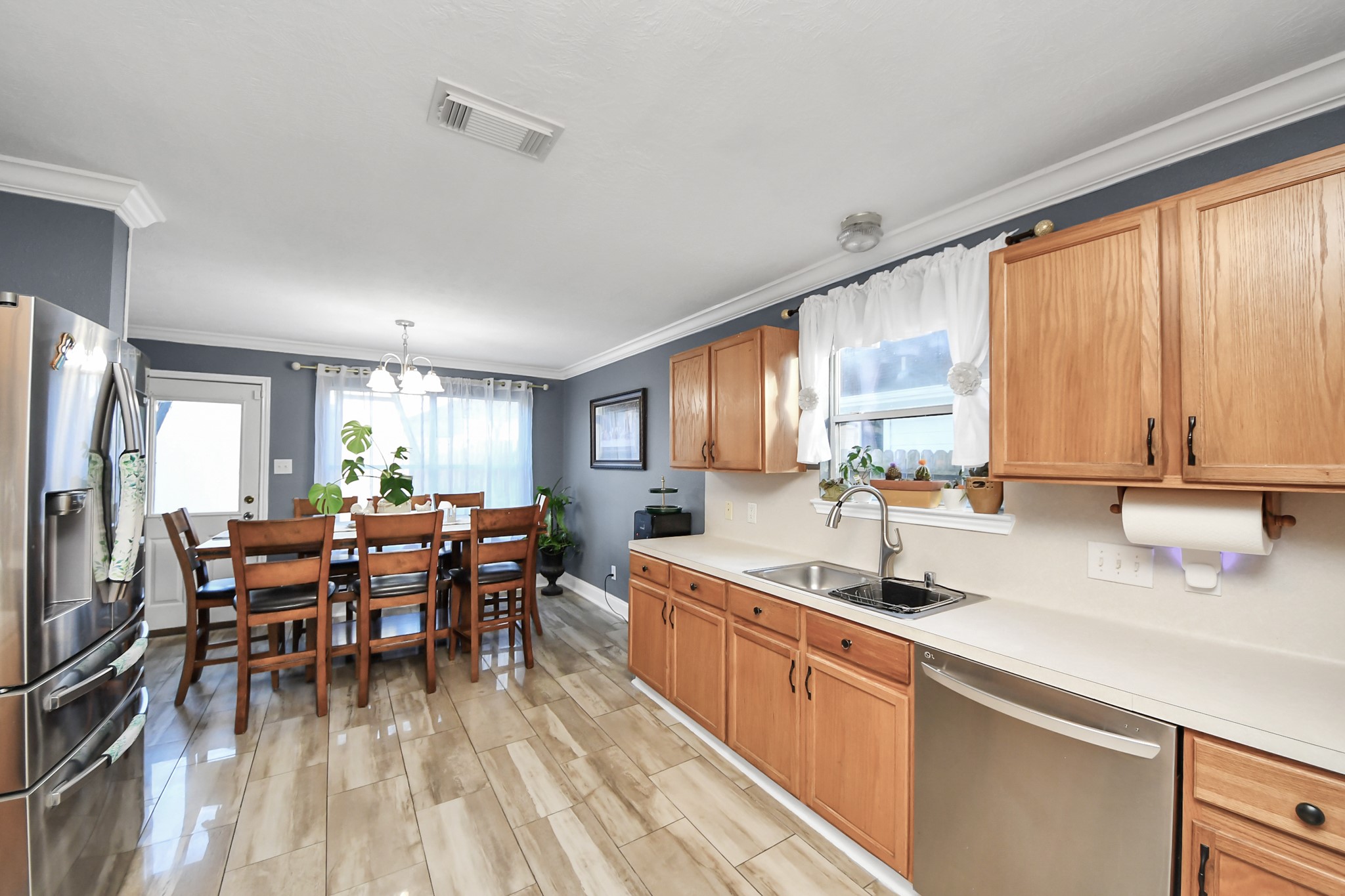 13019 Lindenloch Lane Houston, TX 77085 - Photo 10 of 25