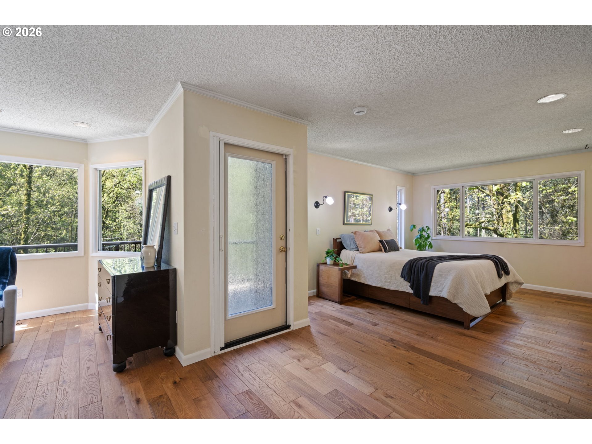 2637 Southwest Patton Court Portland, OR 97201 - Photo 11 of 34