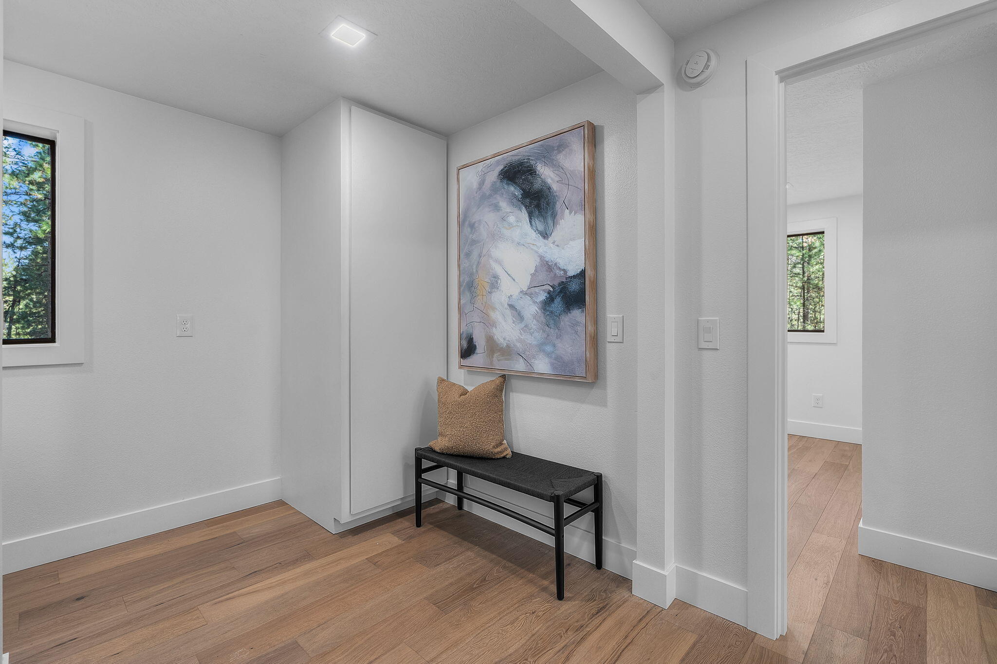 14455 Crossroads Loop Sisters, OR 97759 - Photo 2 of 37