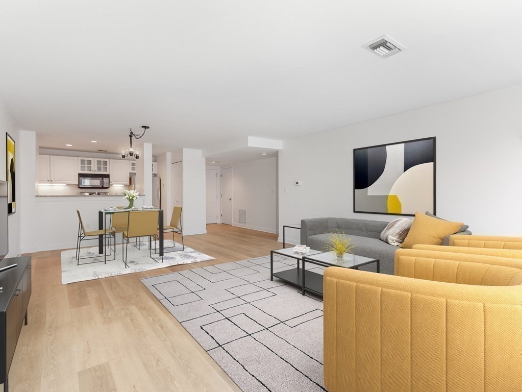 183 Oak Street, Unit 304 Newton, MA 02464 - Photo 7 of 24