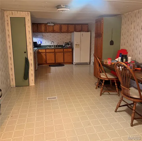 $105,000 | 135 East Main Street, Whitewater, MO 63785