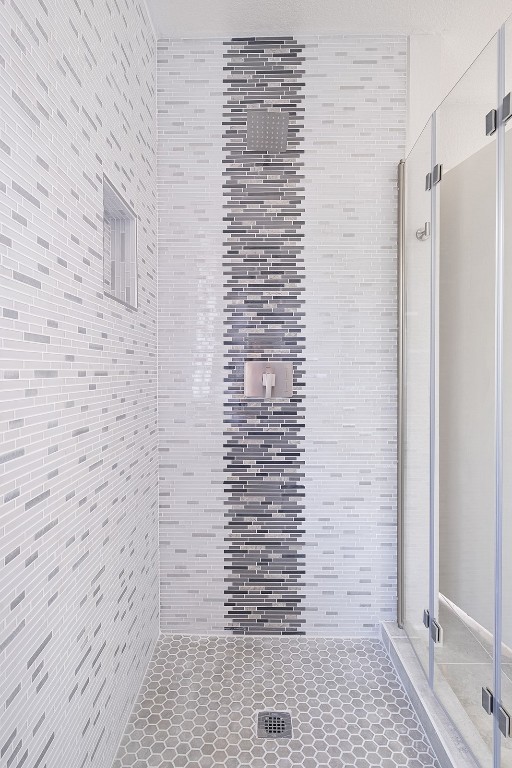 2101 Bridal Path Cedar Park, TX 78613 - Photo 31 of 38 a bathroom with a shower