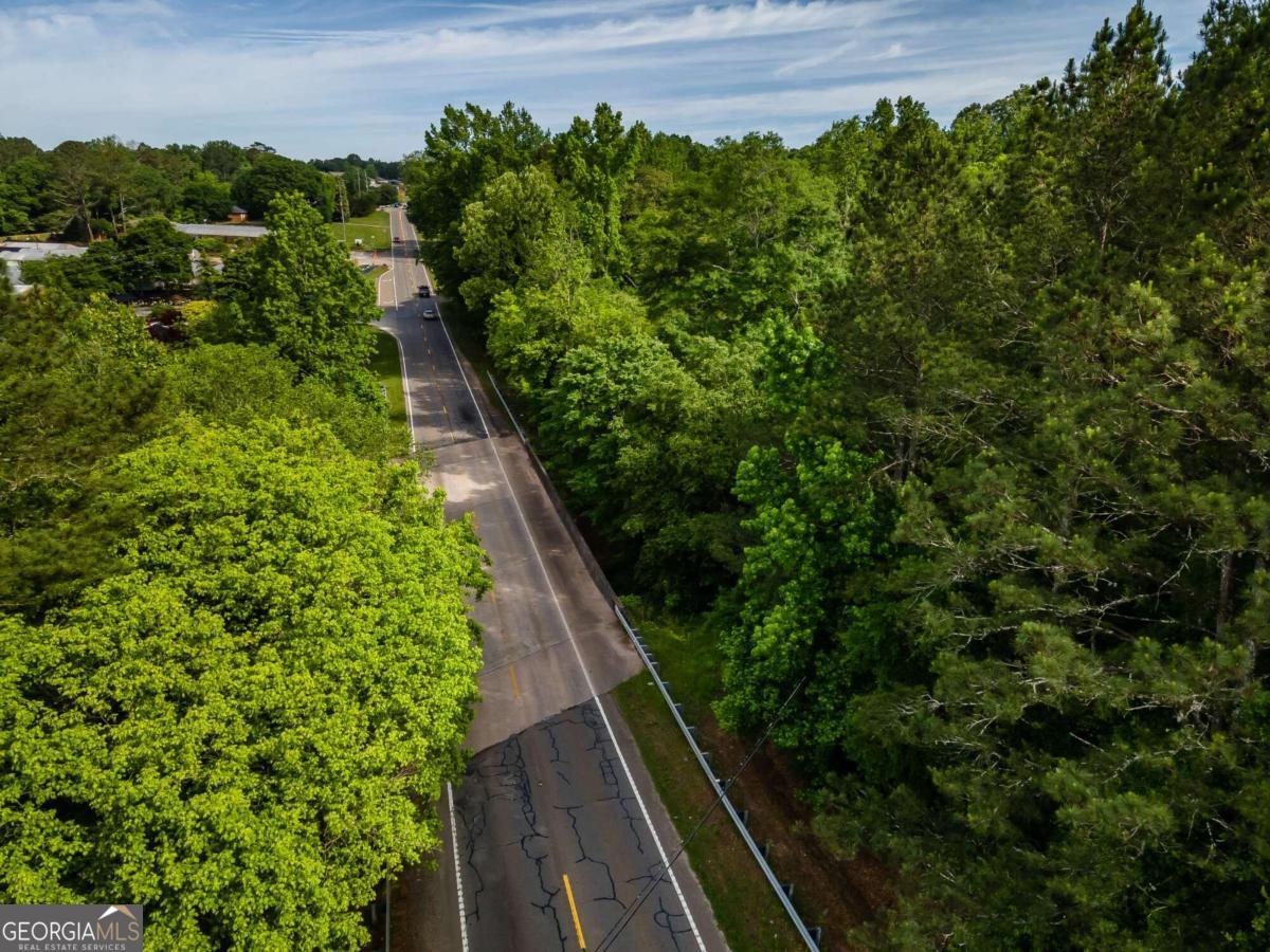4.5-ac Hickory Flat Road Woodstock, GA 30188 - Photo 5 of 20 a view of a garden